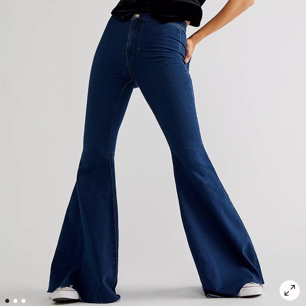 Free People High Rise Just Float On Flares size 30